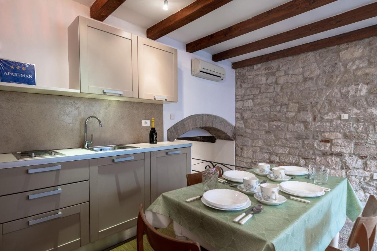 Apartment Blue Bay Free Parking Rovinj Exterior photo